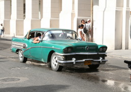 Essential Road Rules for the UK, Europe and America