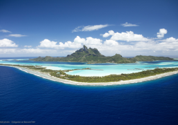 A Guide to Tahiti and Her Islands