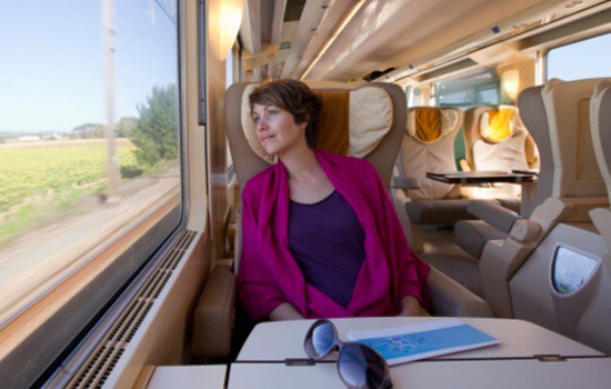 Lady on the train_550x350