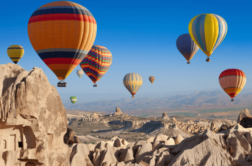 <em>Hot air ballooning in Cappadocia, Turkey</em>