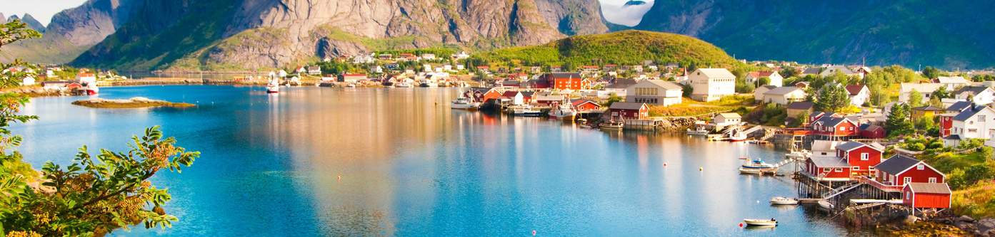 Up to 30% off Hurtigruten cruises plus exclusive $150 onboard credit