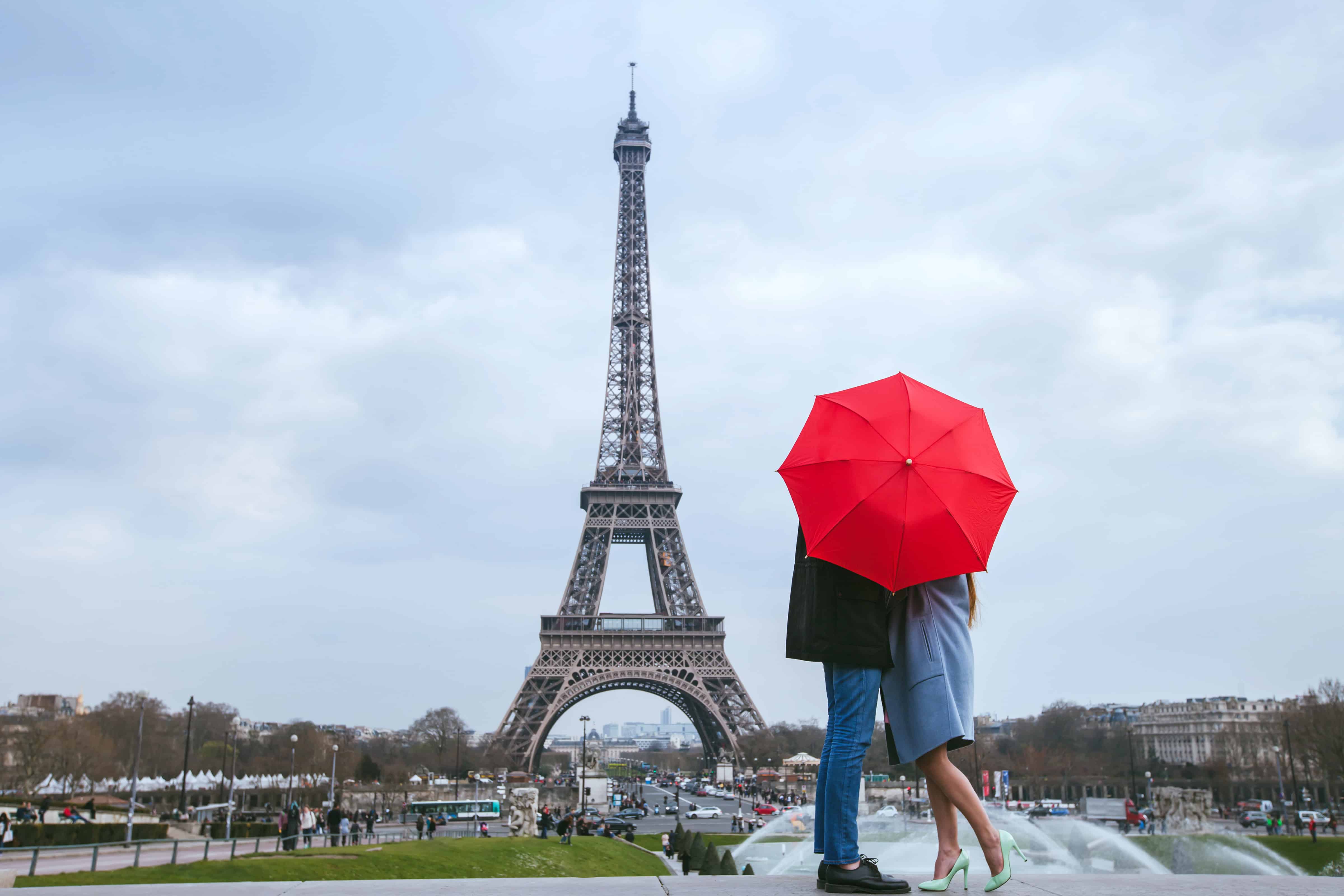 Love in the City of Light: Five Romantic Days in Paris