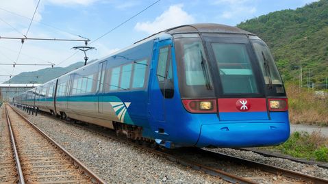 Qantas In-Town Check-In Returns to Hong Kong – Save Time & Travel Hassle-Free!