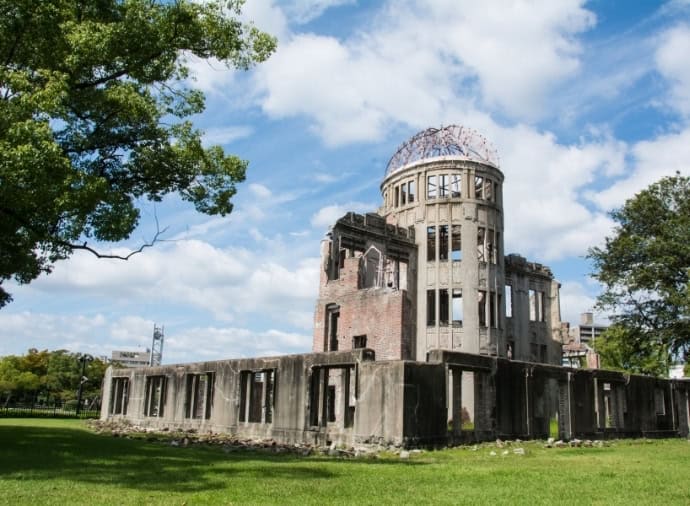 Osaka [Travel by BUS]  Himeji [Travel by BUS] Hiroshima