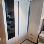 Floor-to-ceiling drying closet